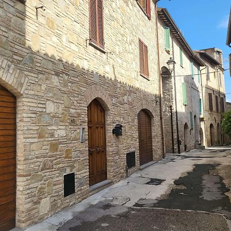 Appartamento Con Camino In Centro Storico Беванья Екстер'єр фото