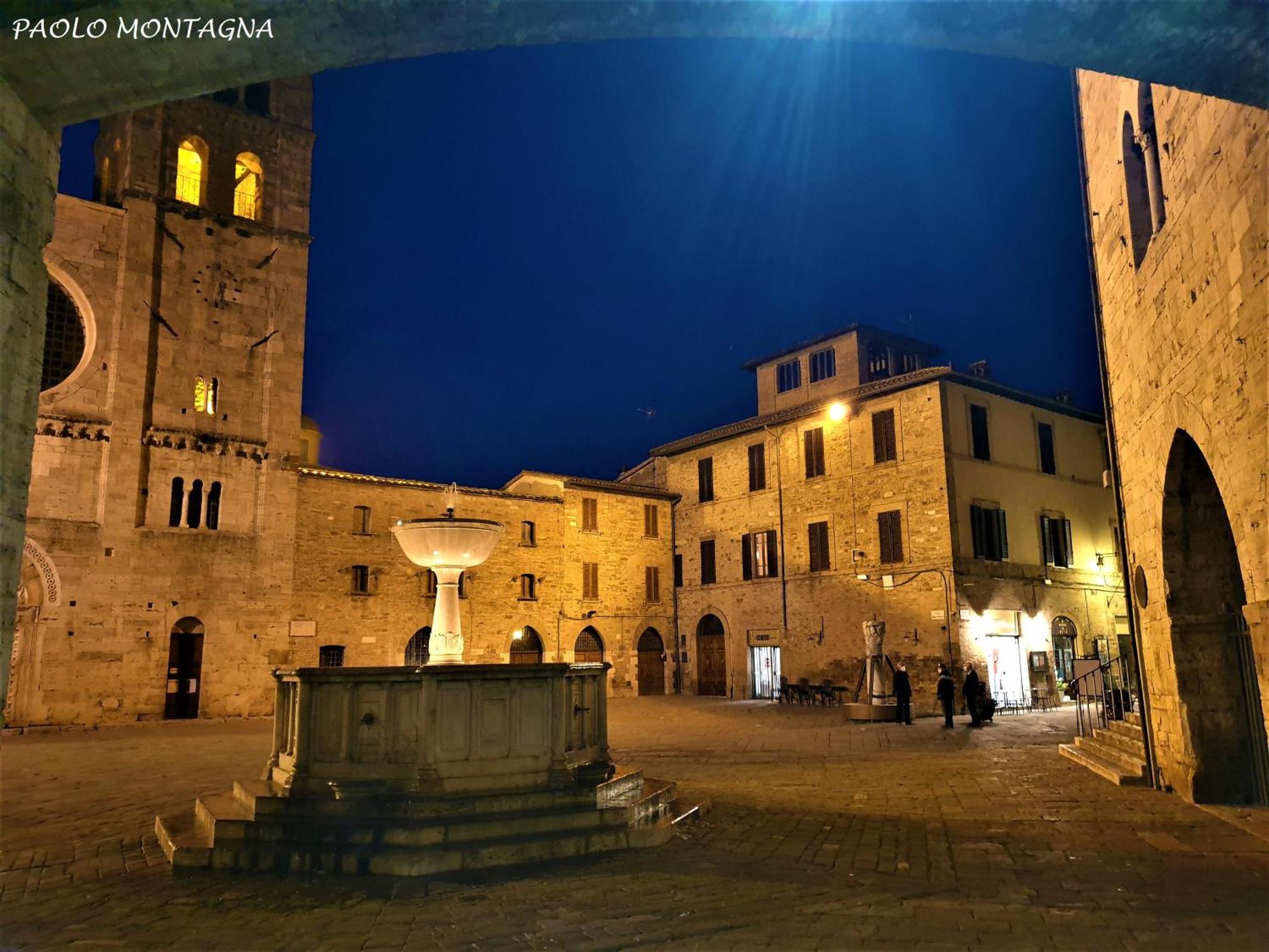 Appartamento Con Camino In Centro Storico Беванья Екстер'єр фото